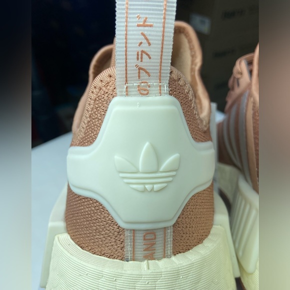 Adidas Womans NMD R1 Originals Color Pearl Pink Clay NWT IG8336 - Picture 6 of 7
